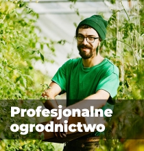 Mężczyzna w szklarni